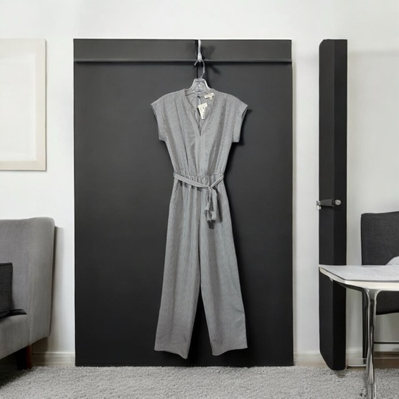 Monteau Los Angeles, V-Neck Striped Jumpsuit With Waist Tie, Small, White, Grey - Picture 1 of 9